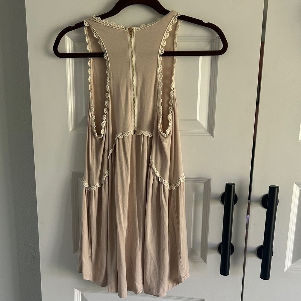 POL BOHO Sleeveless Lace-Trim Beige Swing Tank Top size small - Picture 5 of 5